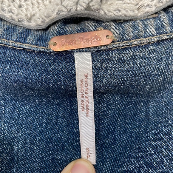 Free People Jean jacket with built-in hoodie US SMALL - Picture 12 of 12